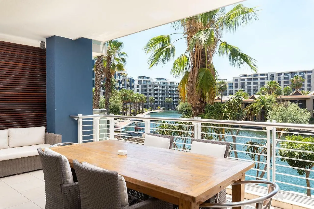 Apartment V An A Waterfront, Harbour Bridge.